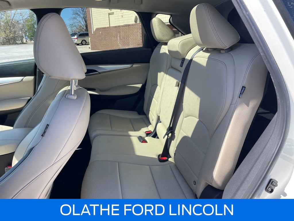 Used 2021 INFINITI QX50 Essential w/ Convenience Package image 30