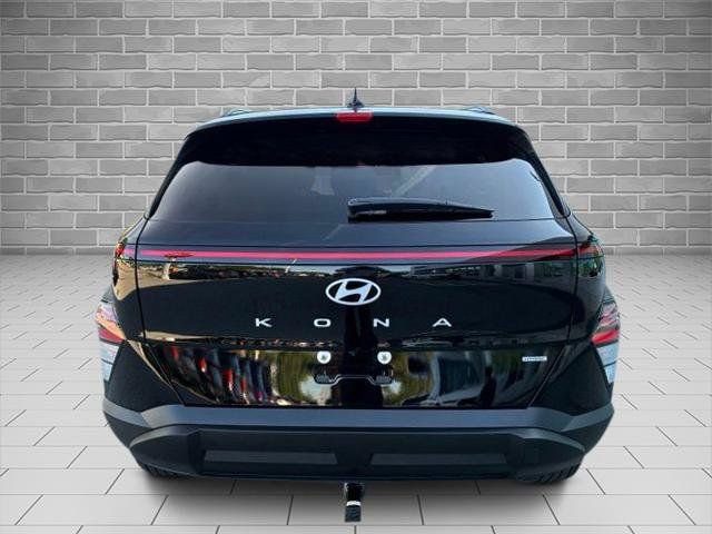 Used 2025 Hyundai Kona SEL AWD/4WD image 4