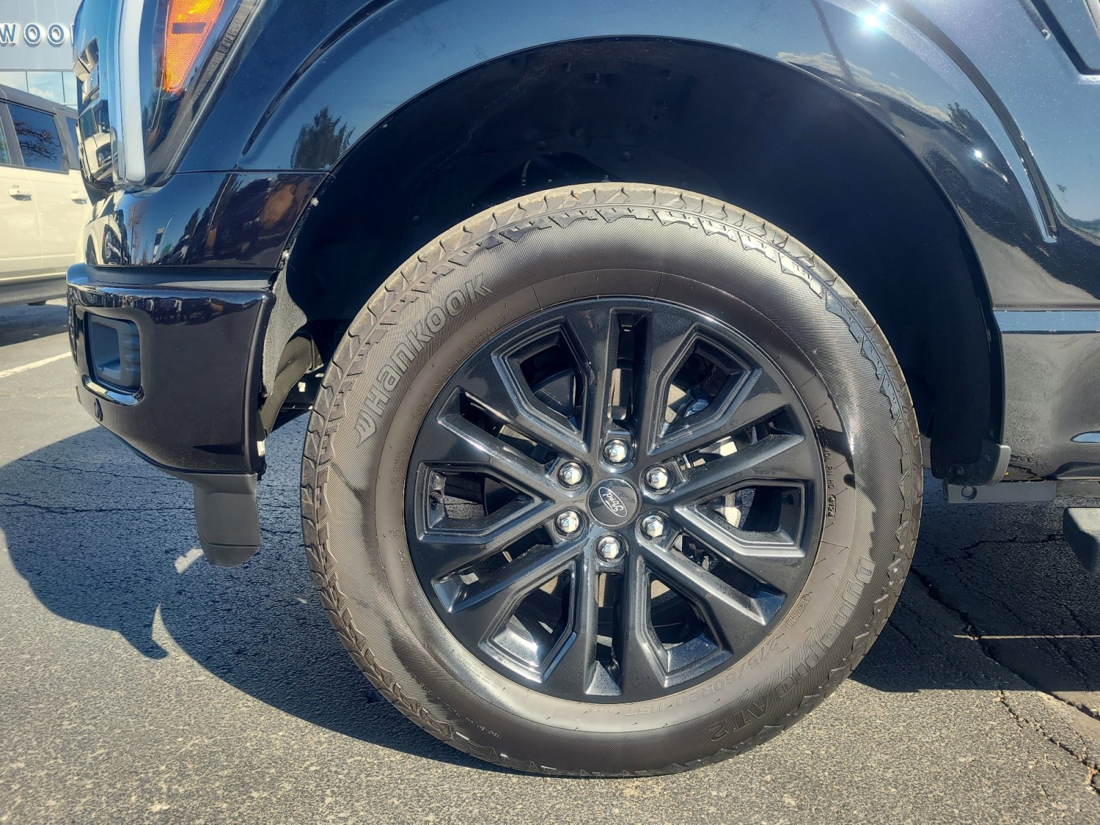 Certified 2025 Ford F150 Lariat w/ Equipment Group 502A High image 26