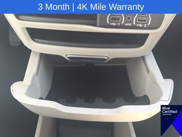 Used 2023 Chrysler Pacifica Touring-L FWD image 37