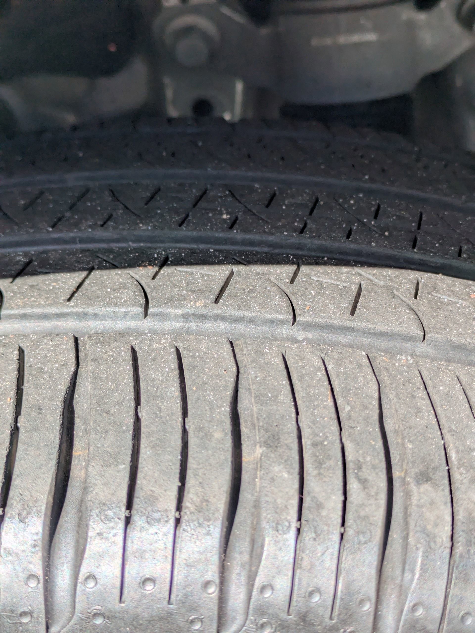 Certified 2024 Ford Explorer ST-Line w/ Class IV Trailer Tow Package image 9