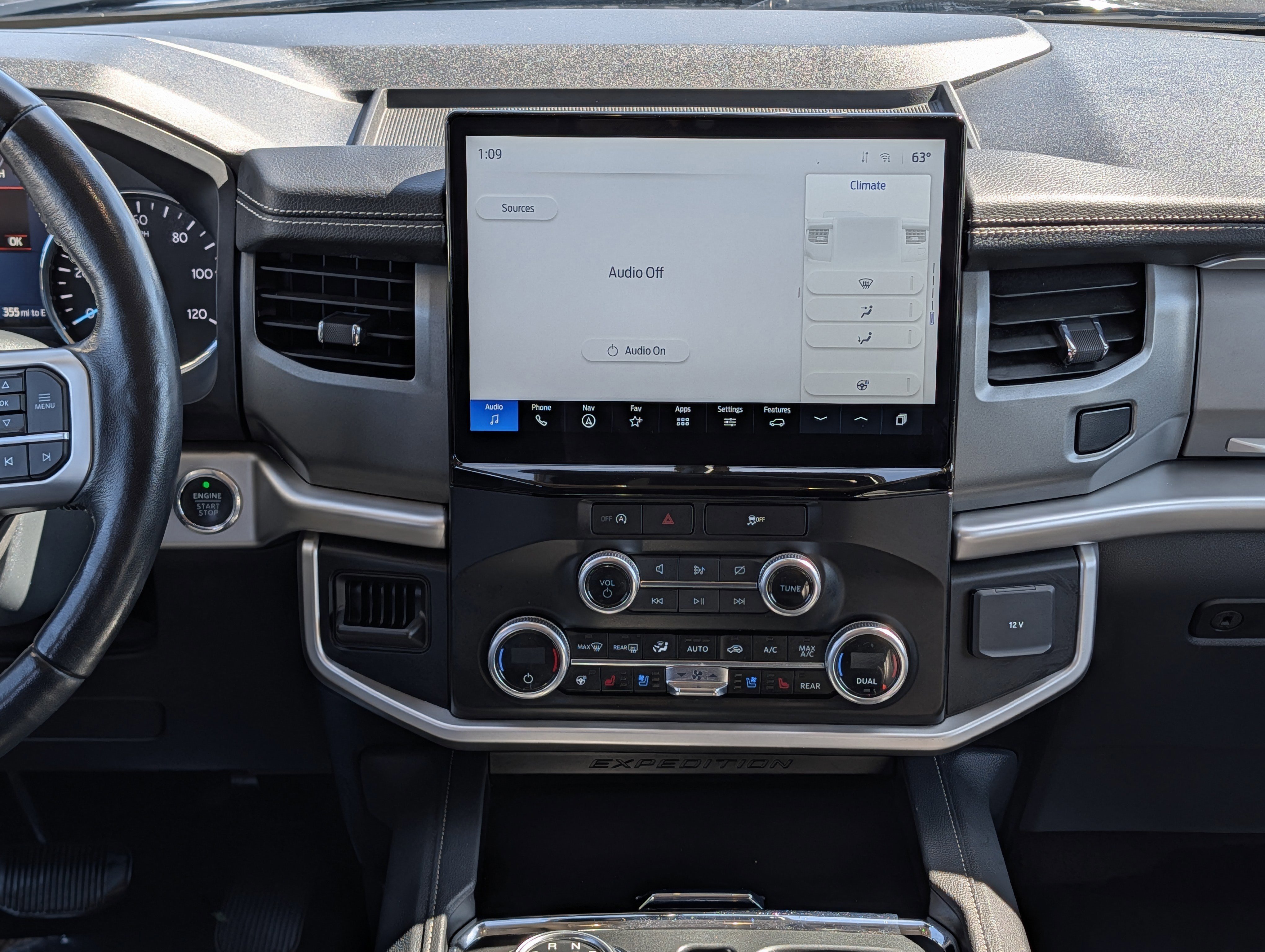 Certified 2024 Ford Expedition Max XLT image 18