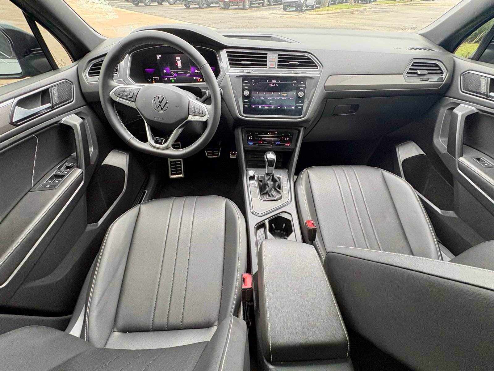 Used 2023 Volkswagen Tiguan SE R-Line FWD image 13