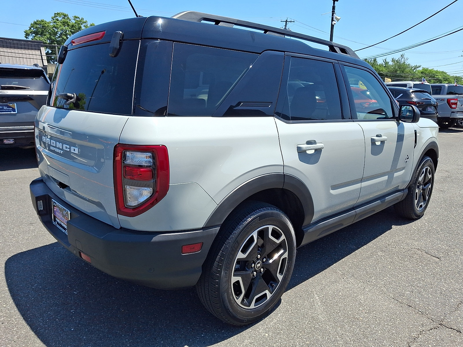 Certified 2022 Ford Bronco Sport Outer Banks w/ Tech Package AWD/4WD image 11