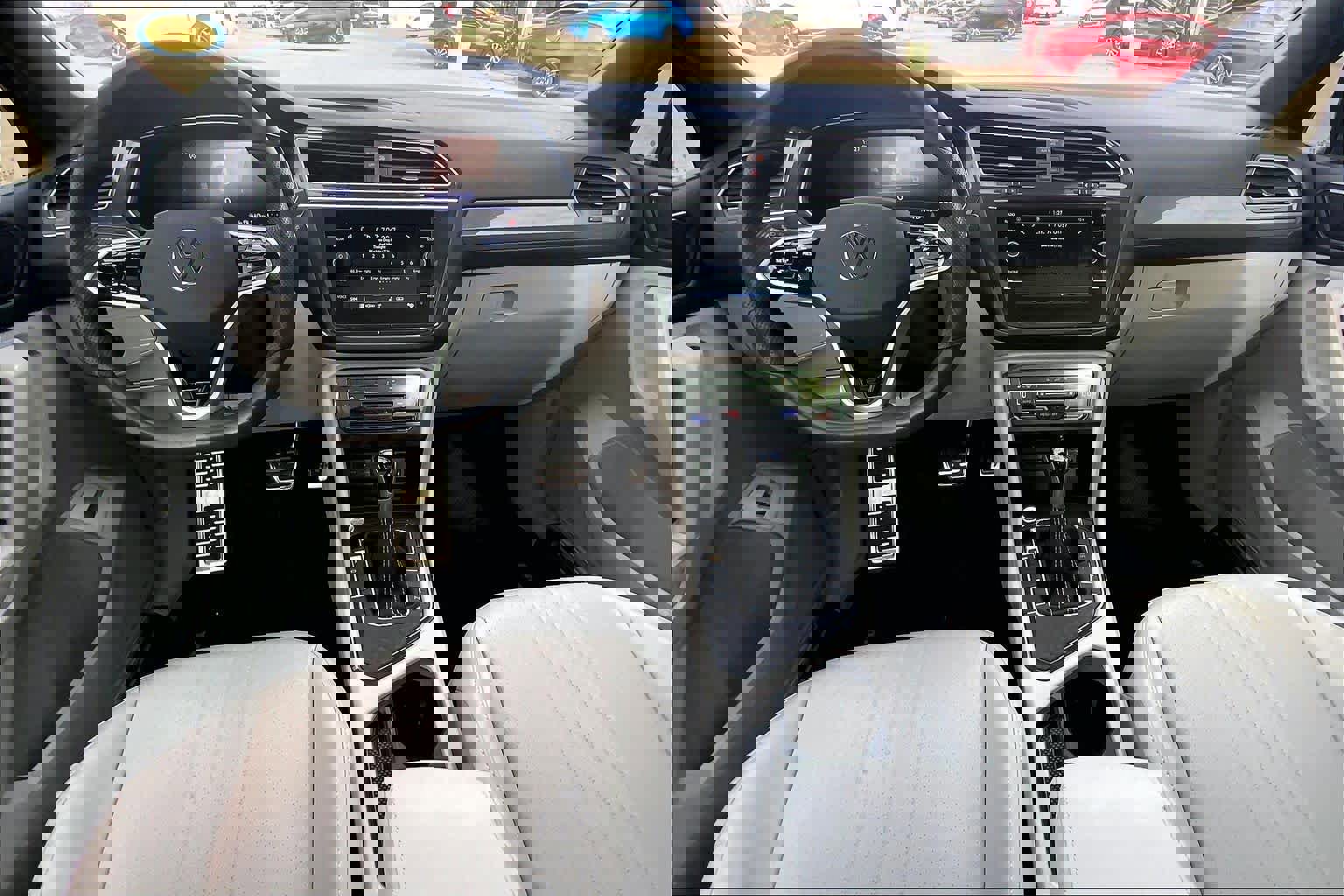 Used 2024 Volkswagen Tiguan SE R-Line image 15