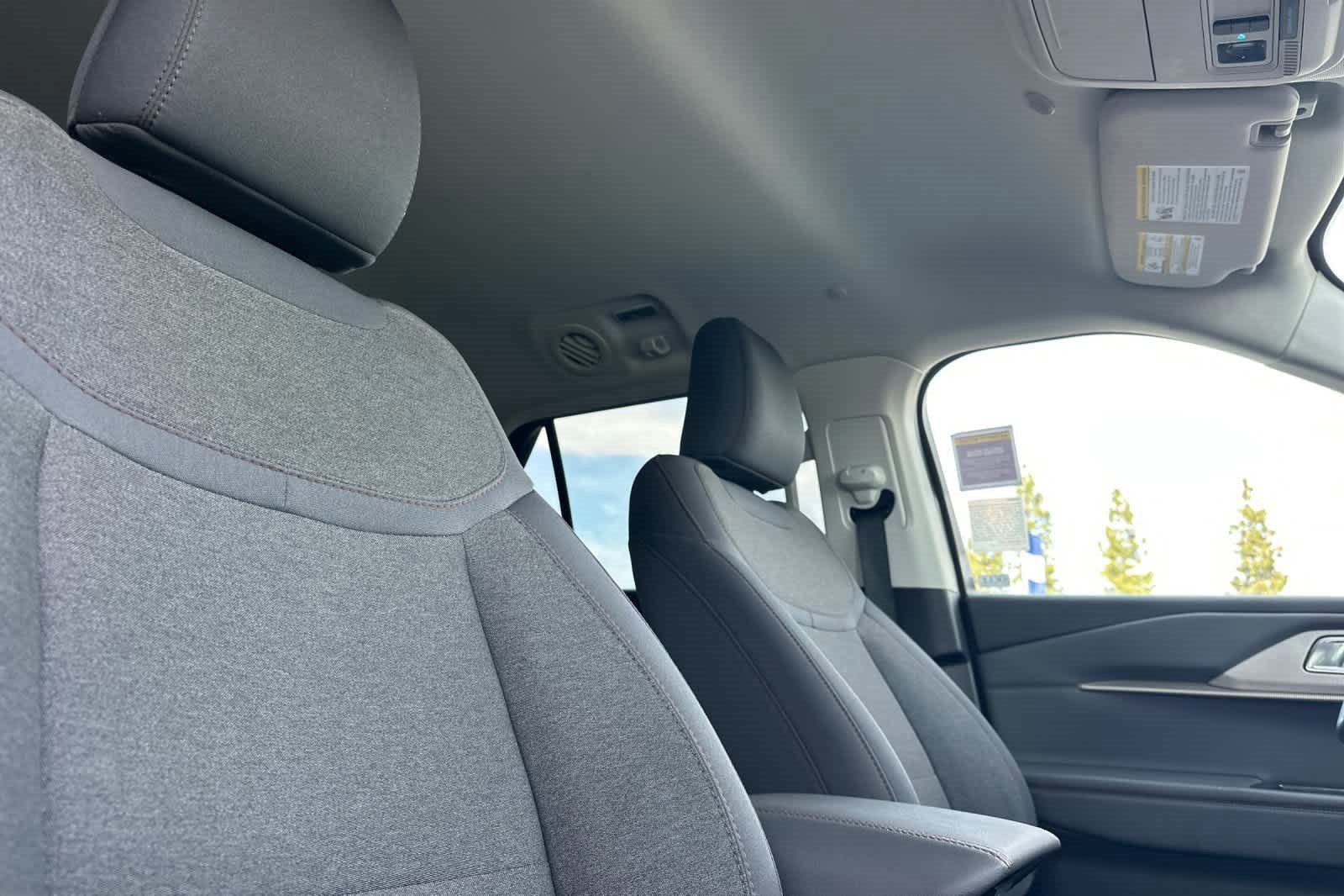 Certified 2025 Ford Explorer Active image 19