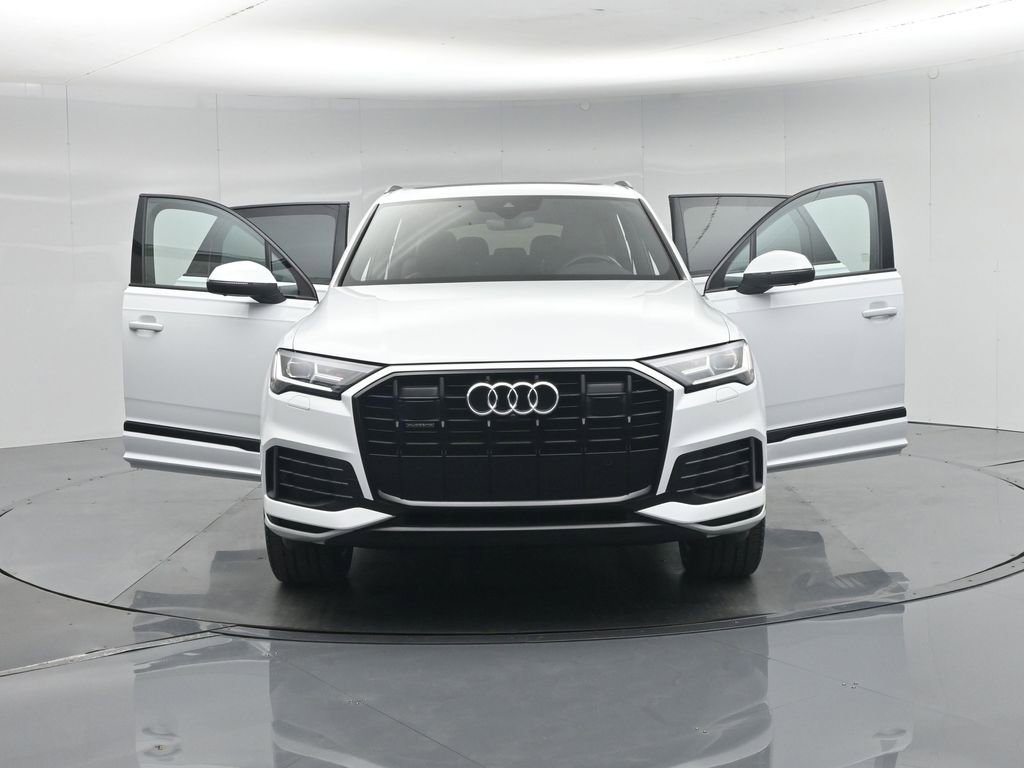 Used 2022 Audi Q7 2.0T Premium Plus w/ Premium Plus Package AWD/4WD image 37