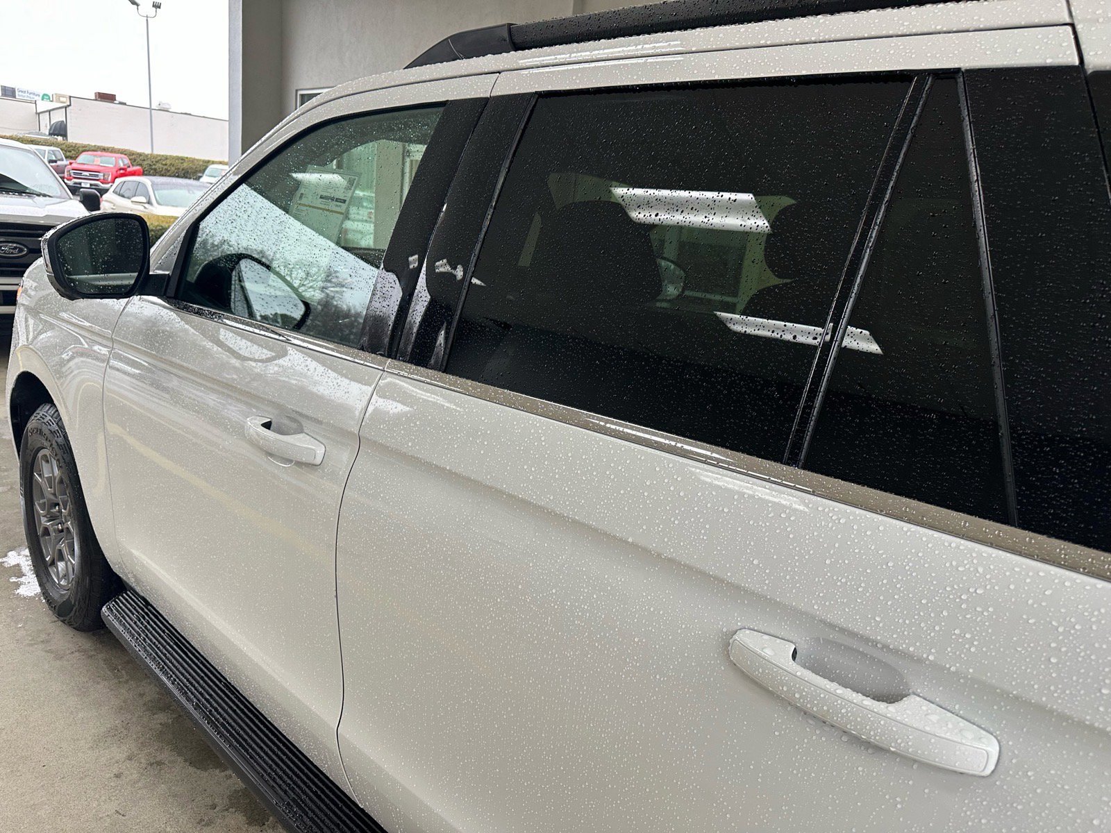 Certified 2025 Ford Expedition Active image 4