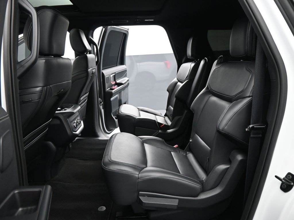 Certified 2025 Ford Expedition Max Platinum w/ Stealth Performance Package image 21
