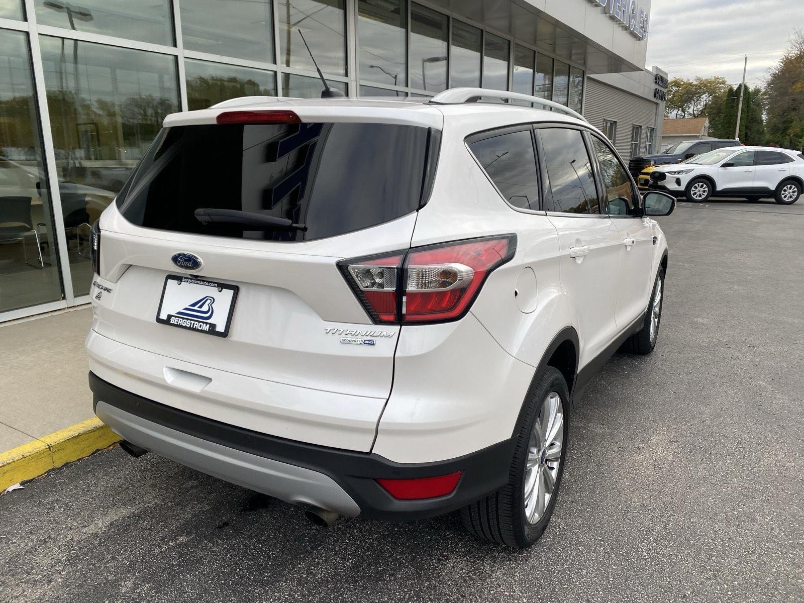 Certified 2017 Ford Escape Titanium AWD/4WD image 8
