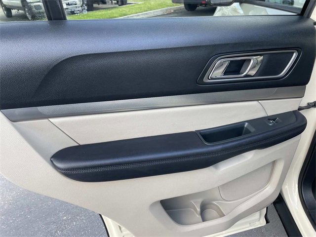 Certified 2018 Ford Explorer XLT w/ Equipment Group 202A image 23