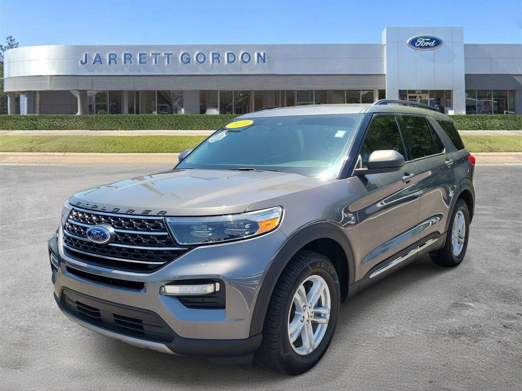 Certified 2023 Ford Explorer XLT w/ Equipment Group 202A RWD image 2