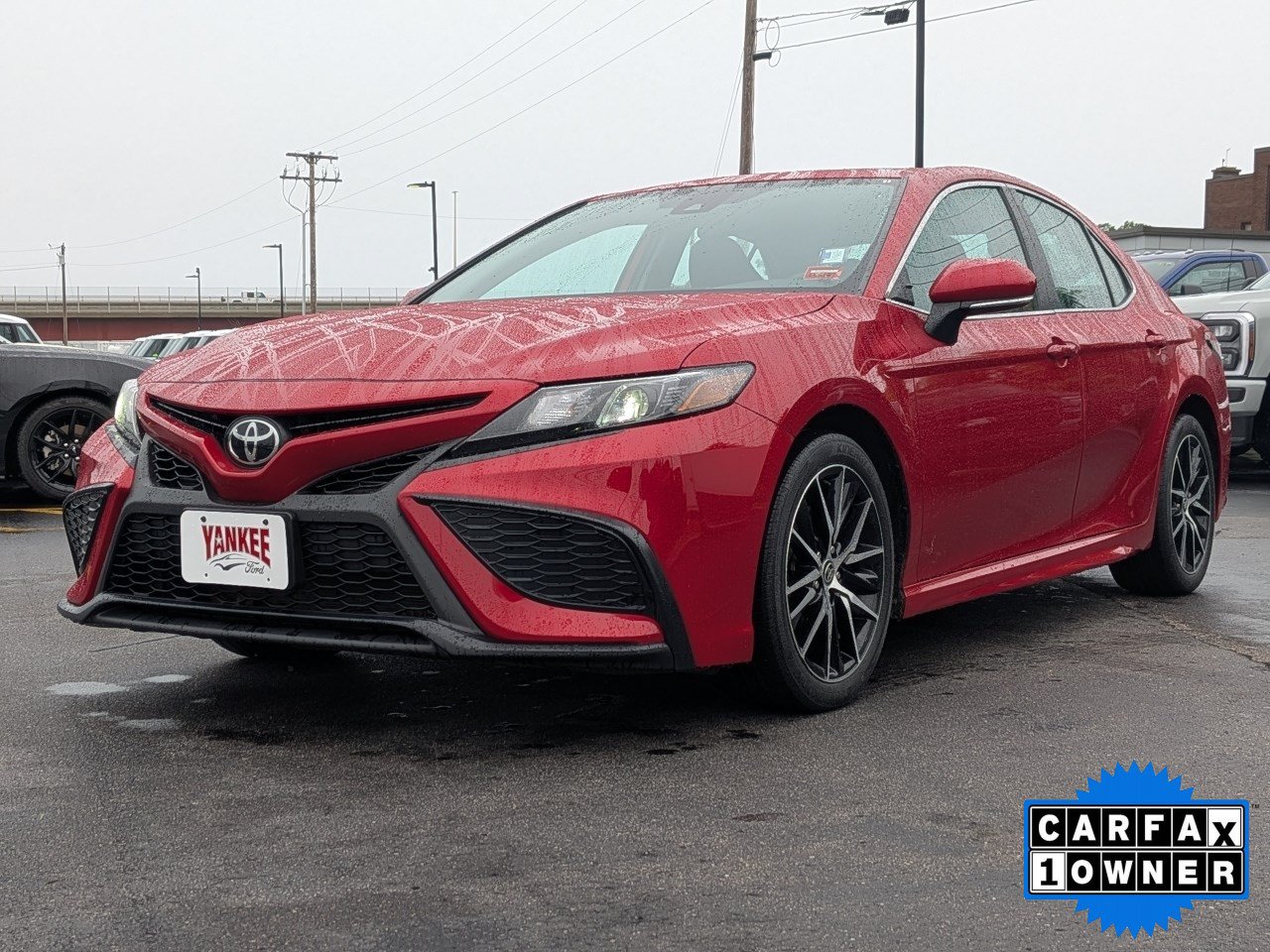 Used 2024 Toyota Camry SE w/ Cold Weather Package AWD/4WD image 8