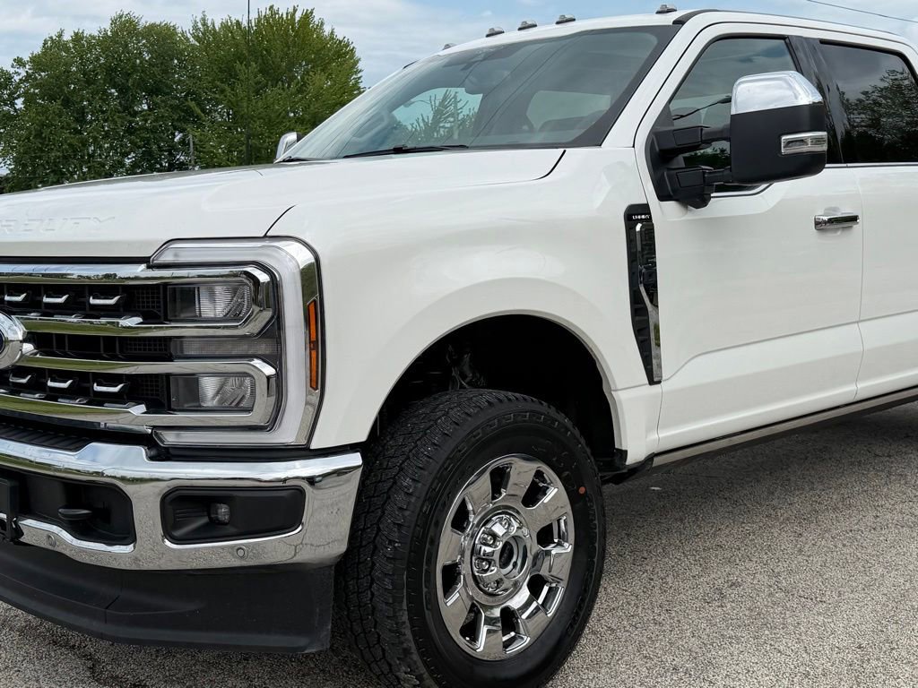 Certified 2025 Ford F350 Lariat w/ Lariat Ultimate Package AWD/4WD image 5