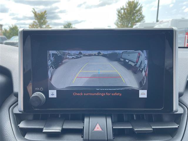 Used 2025 Toyota RAV4 XLE FWD image 23