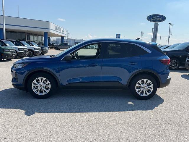 Certified 2023 Ford Escape Active w/ Cold Weather Package FWD image 2