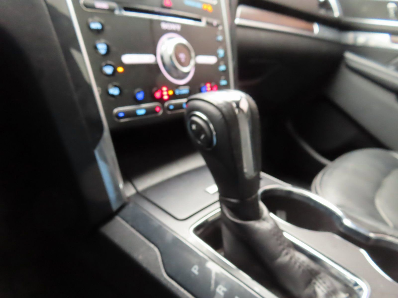 Certified 2018 Ford Explorer Limited w/ Equipment Group 301A image 22