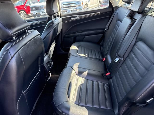 Certified 2017 Ford Fusion Energi SE FWD image 12