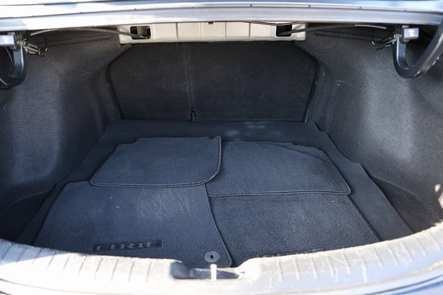 Used 2019 Kia Forte LXS image 8