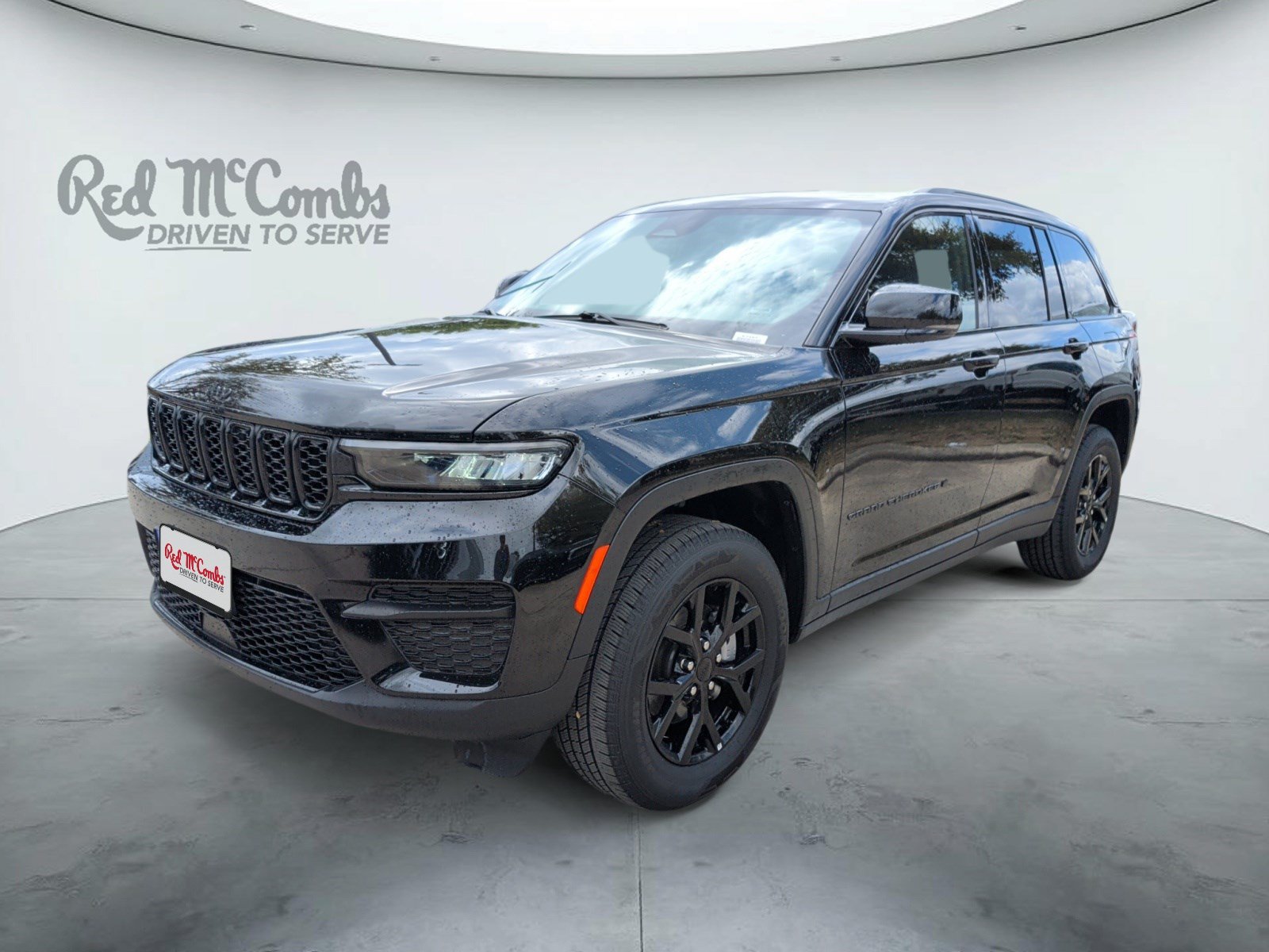 Used 2025 Jeep Grand Cherokee Altitude