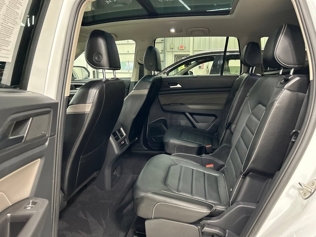 Used 2022 Volkswagen Atlas SEL Premium AWD/4WD image 26