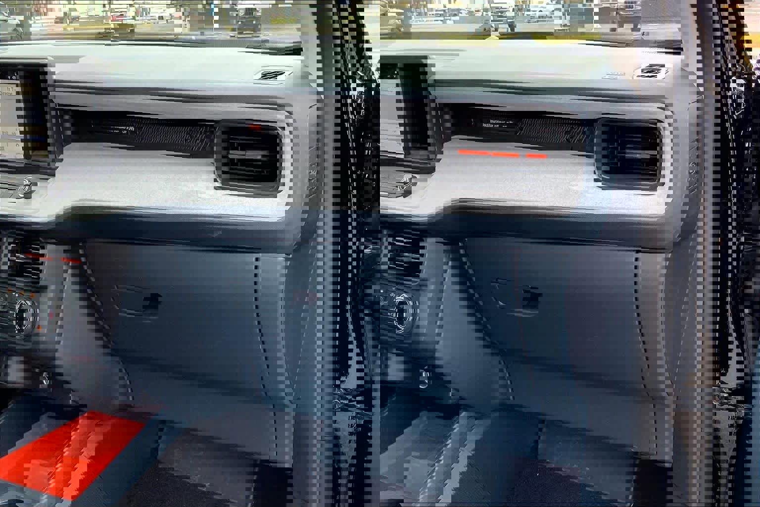 Certified 2024 Ford Maverick XLT image 18