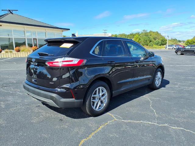 Certified 2024 Ford Edge SEL image 2
