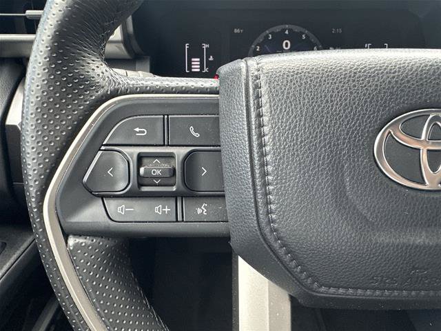 Used 2025 Toyota 4Runner SR5 RWD image 20