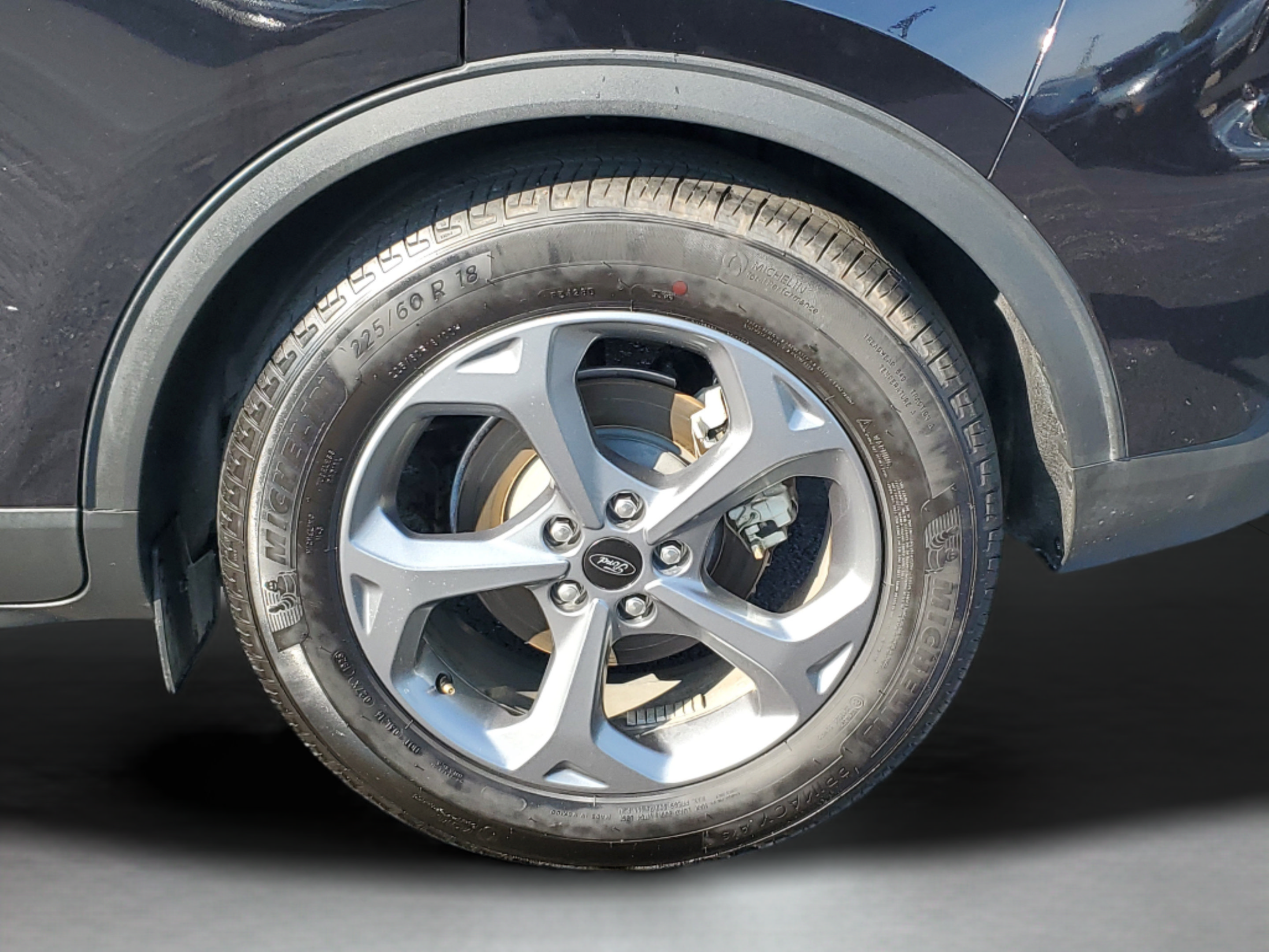 Certified 2025 Ford Escape ST-Line FWD image 30