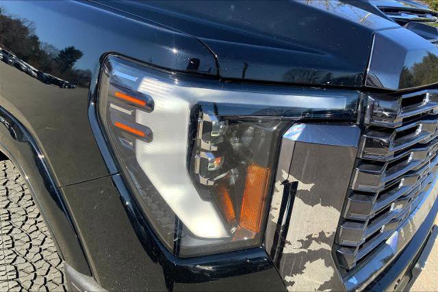 Used 2024 GMC Sierra 2500 Denali Ultimate w/ Max Trailering Package AWD/4WD image 27