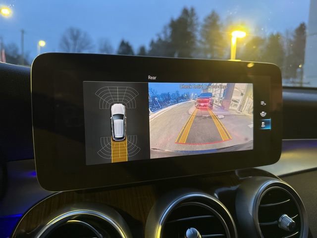 Used 2021 Mercedes-Benz GLC 300 4MATIC image 31