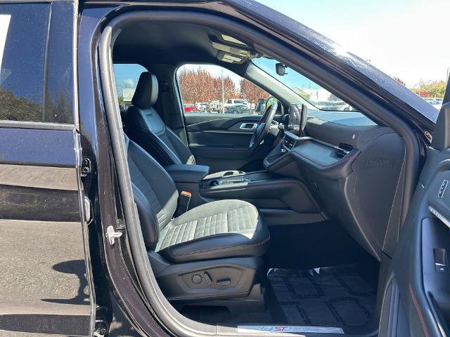 Certified 2025 Ford Explorer ST-Line image 39
