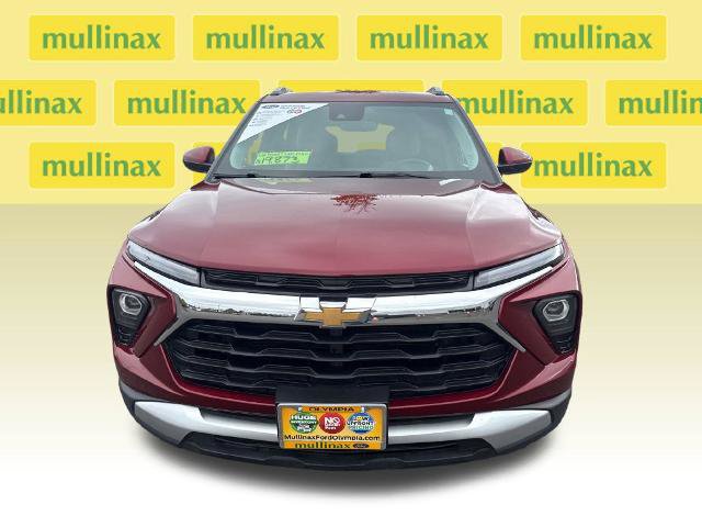 Used 2025 Chevrolet TrailBlazer LT AWD/4WD image 16