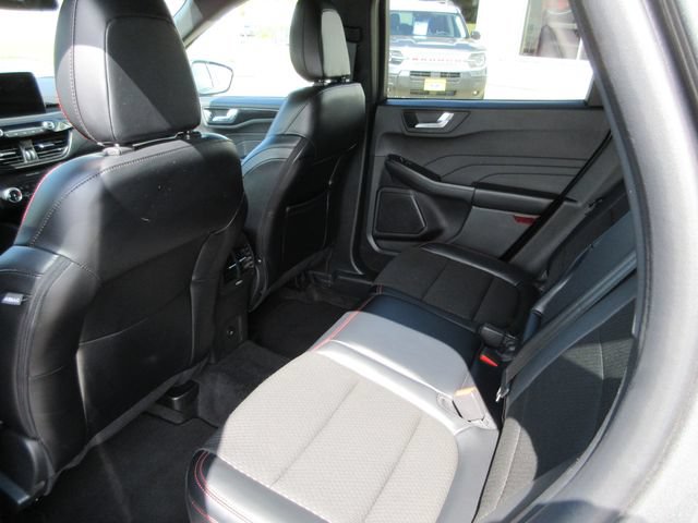 Certified 2025 Ford Escape ST-Line Select AWD/4WD image 29