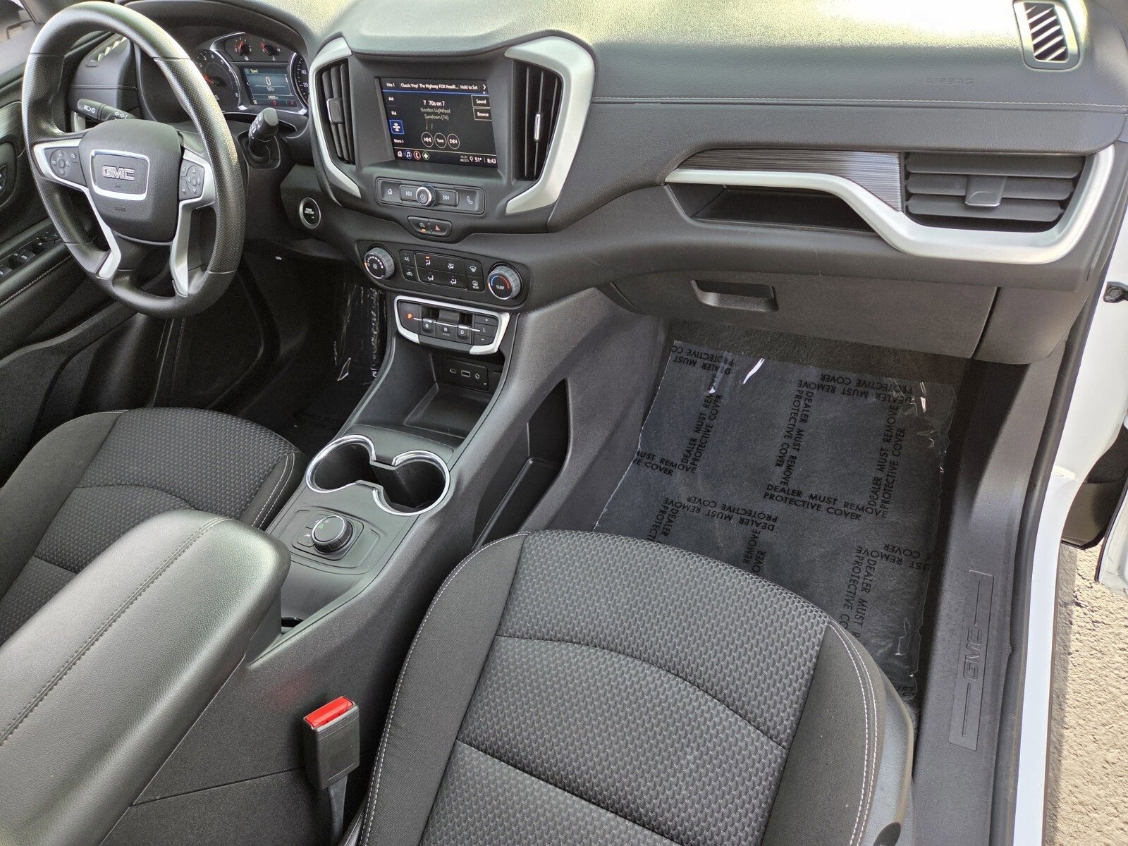 Used 2024 GMC Terrain SLE image 16