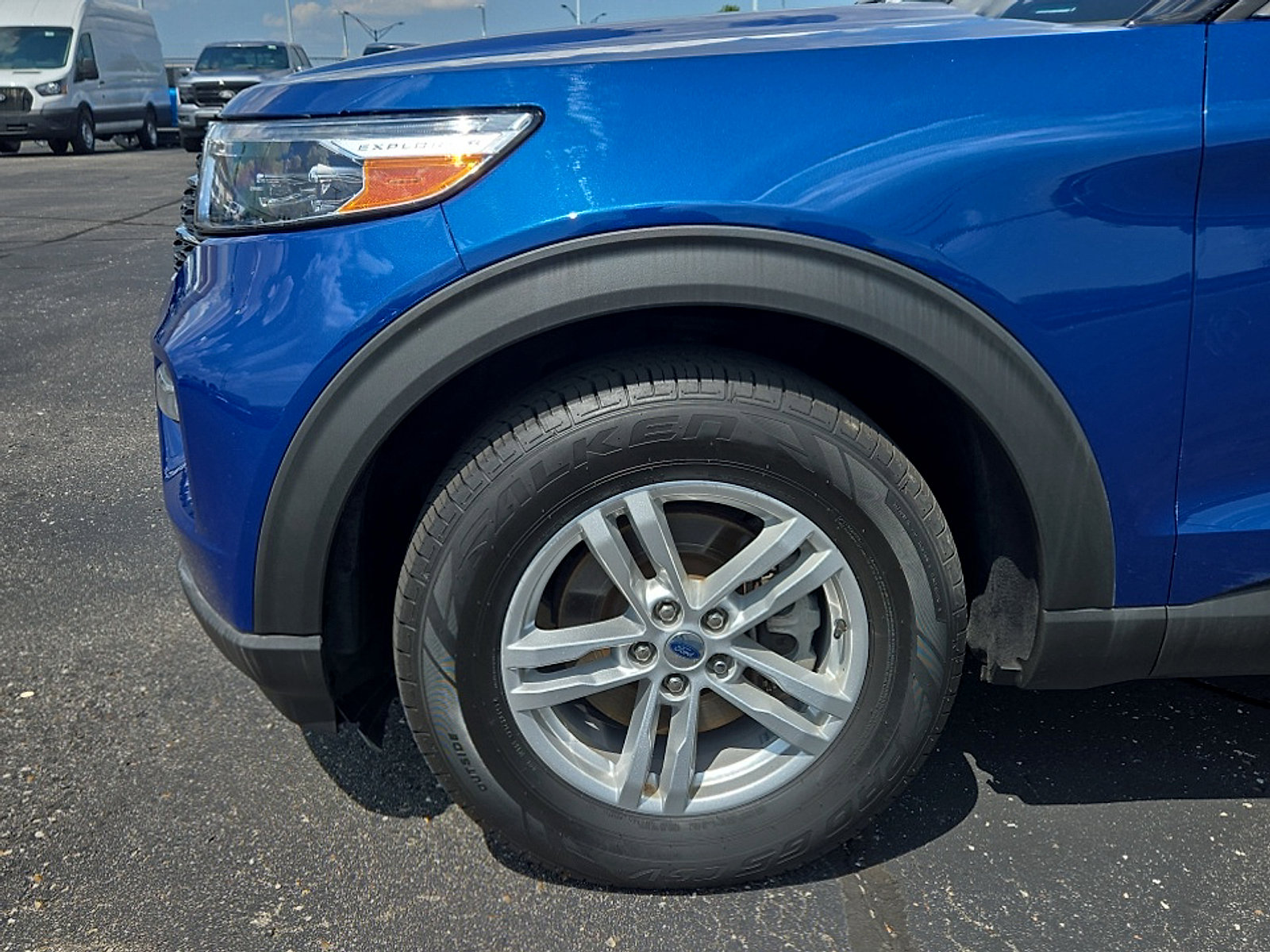 Certified 2021 Ford Explorer XLT w/ Equipment Group 202A AWD/4WD image 23