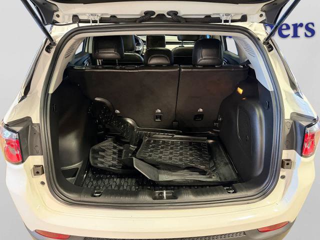 Used 2022 Jeep Compass Limited w/ Sun and Sound Group AWD/4WD image 4