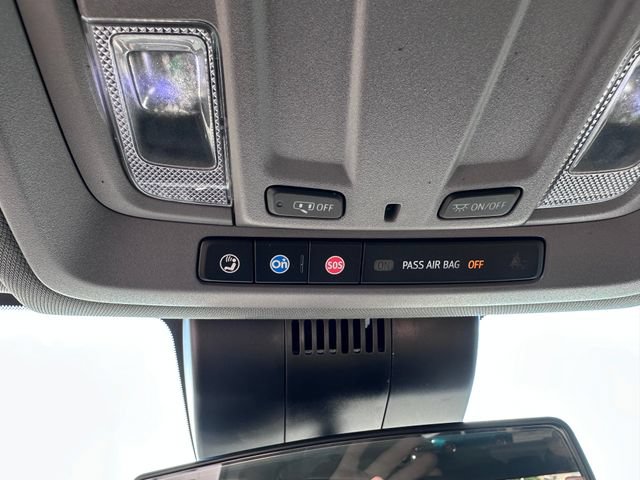 Used 2022 Chevrolet Silverado 1500 LT AWD/4WD image 18