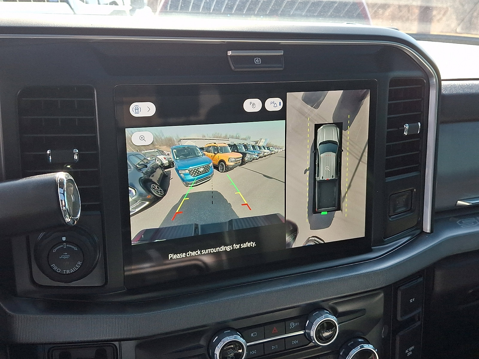 Certified 2025 Ford F350 Platinum image 24