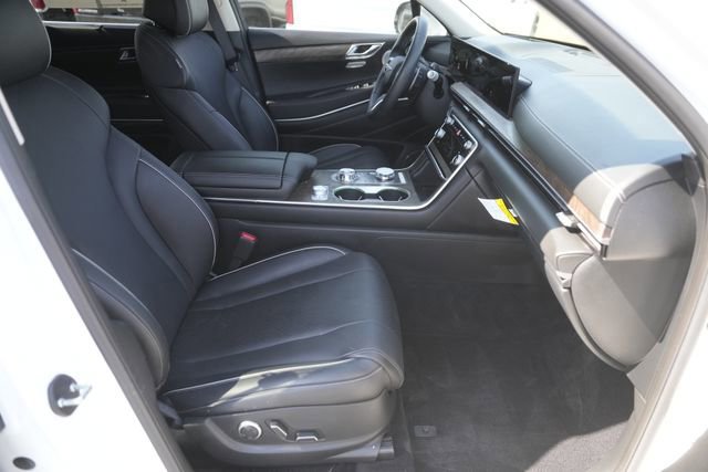 Used 2025 Genesis GV80 2.5T Prestige image 19