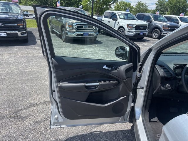 Certified 2018 Ford Escape Titanium AWD/4WD image 13