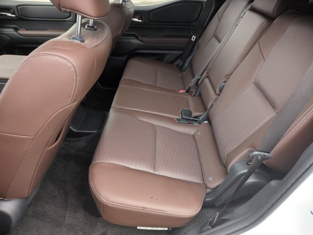 Used 2026 Toyota Land Cruiser w/ Premium Package AWD/4WD image 31