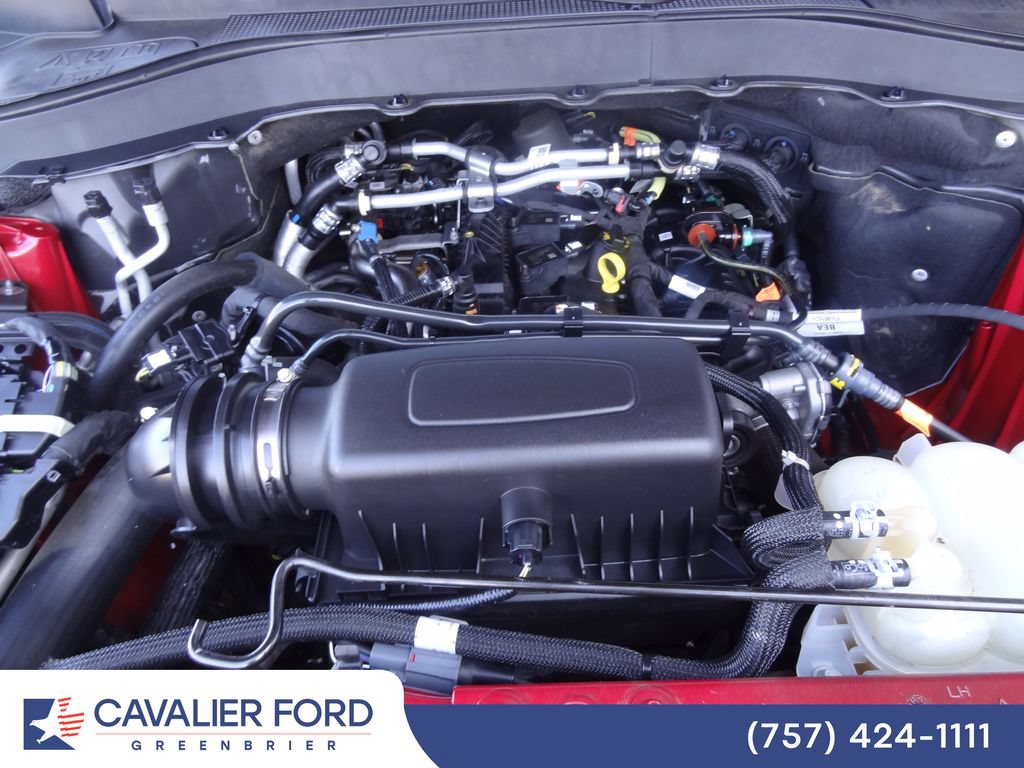 Certified 2022 Ford Explorer XLT w/ Equipment Group 202A RWD image 41