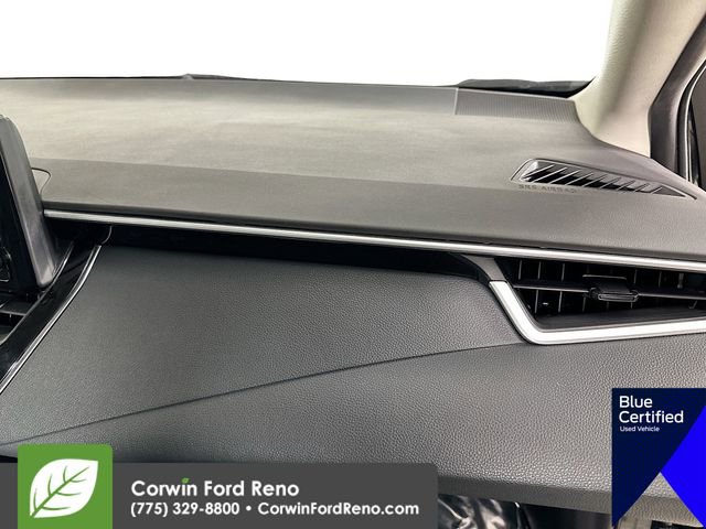 Used 2022 Toyota Corolla LE FWD image 30