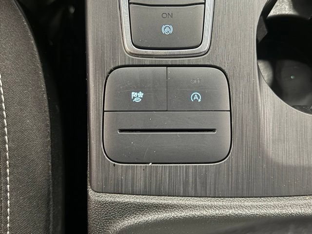 Certified 2024 Ford Escape Active AWD/4WD image 32