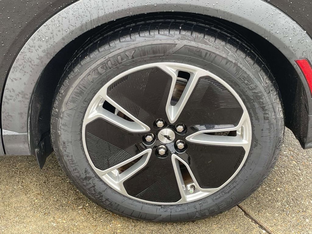 Certified 2021 Ford Mustang Mach-E Select w/ Comfort/Appearance Package image 9