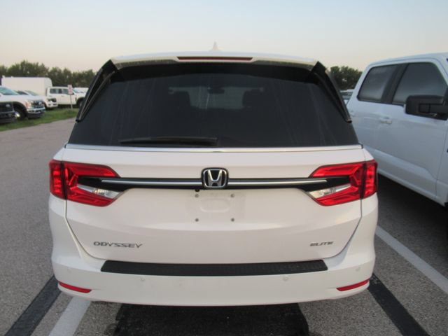 Used 2024 Honda Odyssey Elite image 4