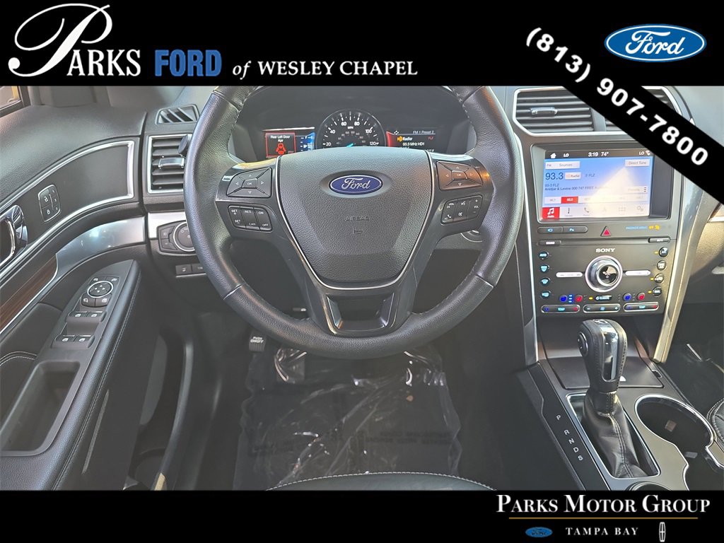 Certified 2019 Ford Explorer Limited w/ Class III Trailer Tow Package image 13