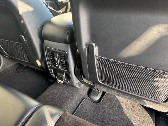 Used 2020 Jeep Grand Cherokee Altitude image 21