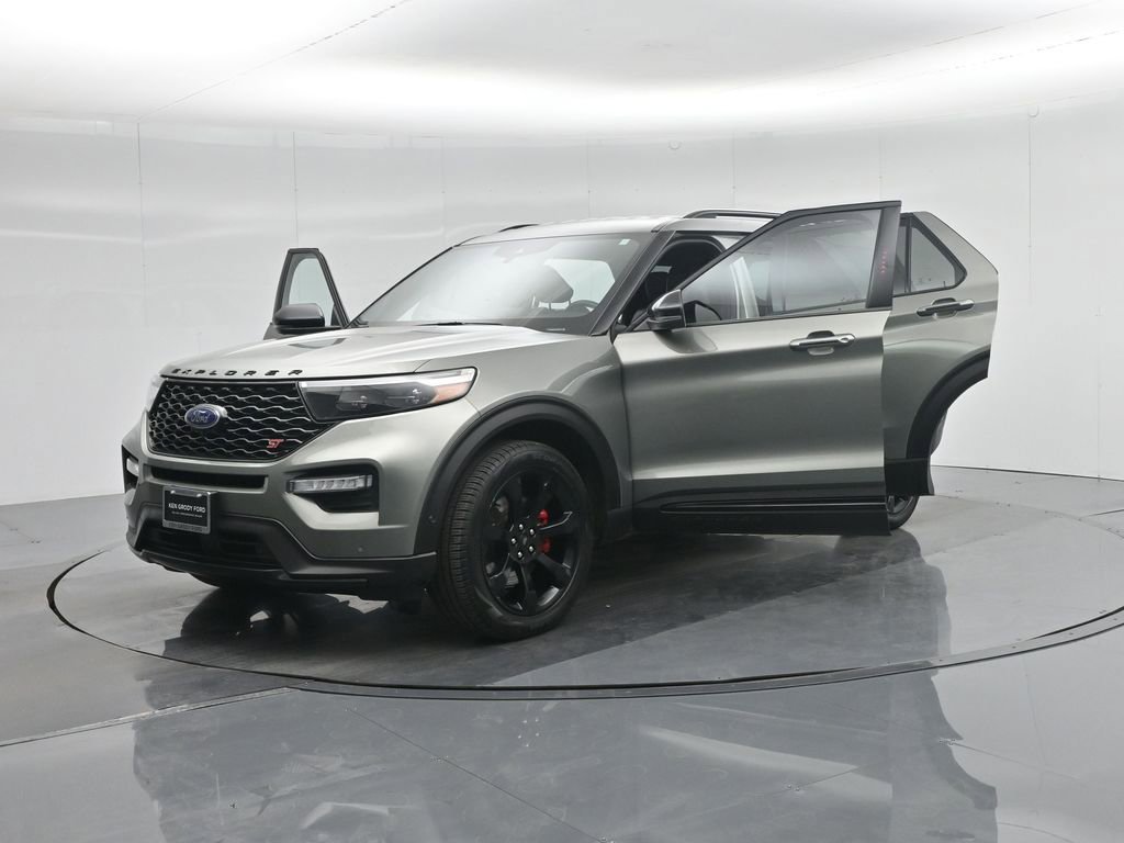 Certified 2020 Ford Explorer ST w/ ST Street Pack image 31